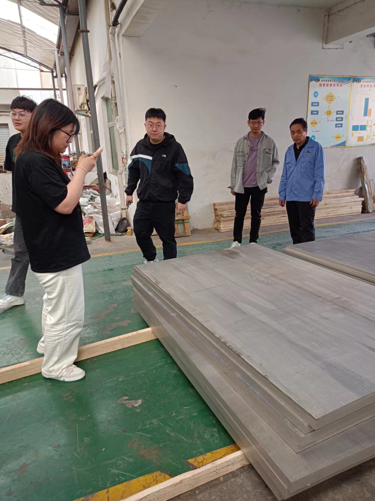 河南科技大學(xué)陳博士到公司考察